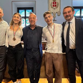 I giovani Gioia e Alex trionfano ai Campionati Italiani di Pattinaggio a Novara