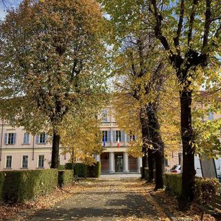 Manutenzione dei servizi igienici al Liceo Artistico Casorati di Romagnano Sesia
