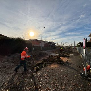 Bellinzago Novarese avvia la riqualificazione di via Volta: primi interventi con il gruppo Aib