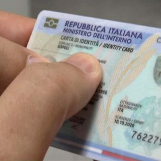 Romagnano Sesia, stop alle carte d’identità cartacee