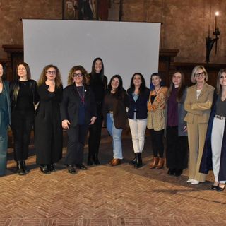 Il fascino del narcisismo: a Novara un incontro su relazioni che feriscono