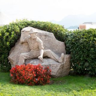 Venerdì 15 a Baveno ‘Escursioni tra pietre e lago: alla scoperta dei giochi incisi’