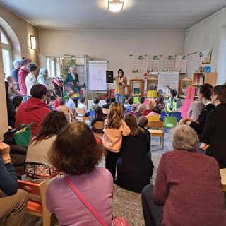 Successo in biblioteca al laboratorio di lettura e presentazione della &quot;Tessera presenza&quot;