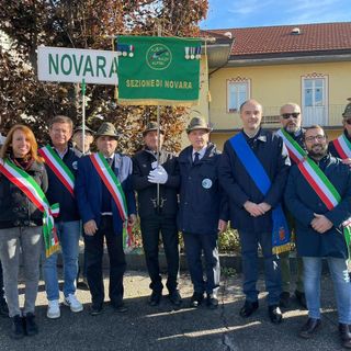 Il presidente della Provincia di Novara all'adunata degli alpini