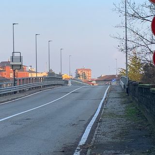 Senso unico per lavori sul cavalcavia della cavallotta a Novara