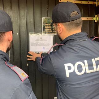 Rissa nella notte di Pasqua a Novara, chiuso bar per 10 giorni