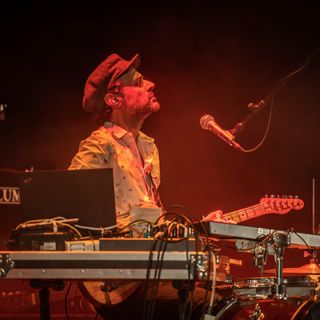 Carlo Poddighe al Teatro Rosmini con lo “One Man Band Show Superego”