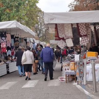 Novara, torna la Fiera di Marzo: bancarelle, viabilità e modifiche al traffico