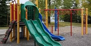 Riaprono le Aree Giochi nei parchi cittadini