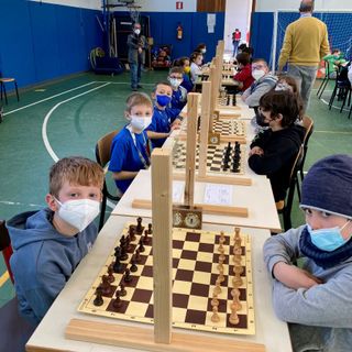 Arona e Cameri vincono la Fase Provinciale del Trofeo Scacchi Scuola 2022  delle scuole elementari