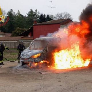 Incendio al compattatore di rifiuti a Borgoticino