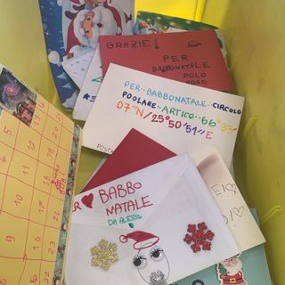 Poste Italiane prende in consegna le letterine di Babbo Natale