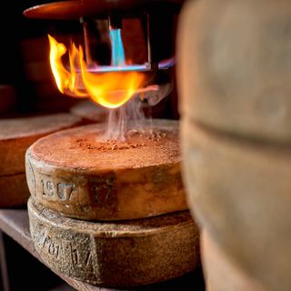 Val Formazza: è iniziata il 3 settembre la marchiatura del formaggio Bettelmatt