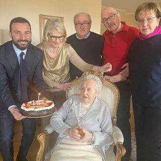 Novara ha festeggiato i 102 anni di Maria Porazzi