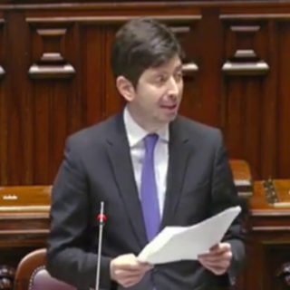 Il ministro della Salute firma l'ordinanza: il Piemonte resta in &quot;zona rossa&quot; fino al 3 dicembre