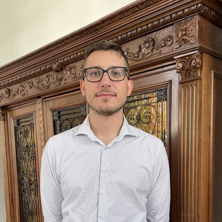 Il dott. Riccardo Bellino nell'équipe di Chirurgia Generale dell'Ospedale Santissima Trinità di Borgomanero