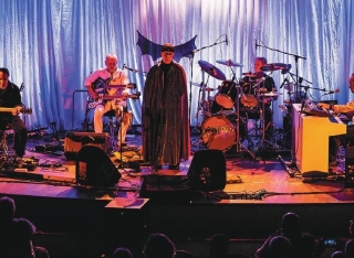 Tributo ai Genesis al Teatro Coccia