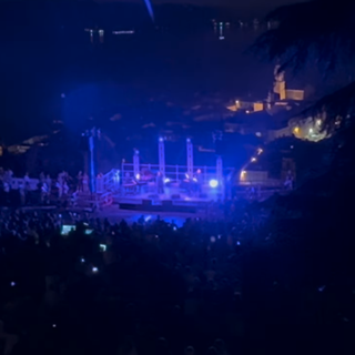 Antonella Ruggiero incanta il pubblico ad Arona nella cornice della Rocca