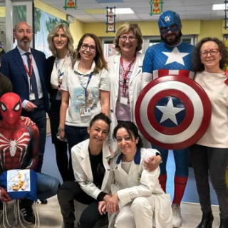 Solidarietà che scalda il cuore: uova di Pasqua ai piccoli pazienti della Pediatria di Novara