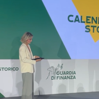 Presentato il Calendario 2026 della Guardia di finanza: “Tre colori, un mondo”