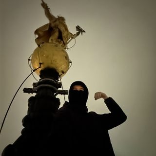 Torna a farsi vivo sui social lo “scalatore” della cupola