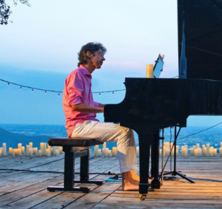 “Tra Terra e Cielo”: al Teatro Rosmini il concerto esperienziale a 432Hz di Emiliano Toso