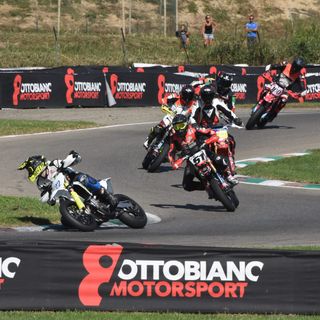 Il Moto Club TTN Racing di Novara ospita un'emozionante competizione interregionale nell'ambito della Supermoto