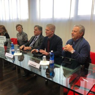 Artigianato vetrina della città: a Novara, Confartigianato accoglie studenti italiani e spagnoli