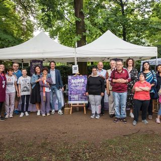 A Borgomanero &quot;Acino chi legge&quot; alla festa dell'uva
