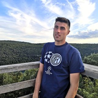 "Non è colpa del violino", la storia di Alessandro Grazioli novarese deceduto nel 2022 per una leucemia