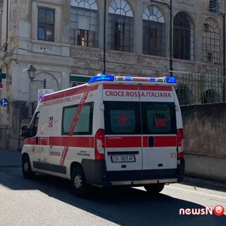 Schianto e incendio, due morti nell'auto finita contro il guard rail