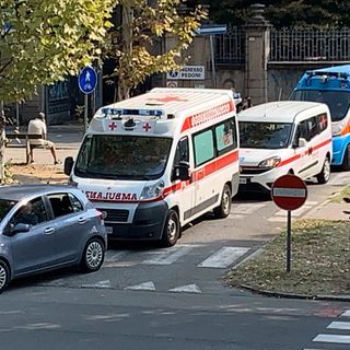 Scontro frontale tra due auto a Trecate
