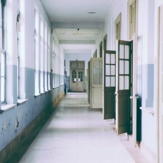 Edilizia scolastica di emergenza, la Regione scende in campo