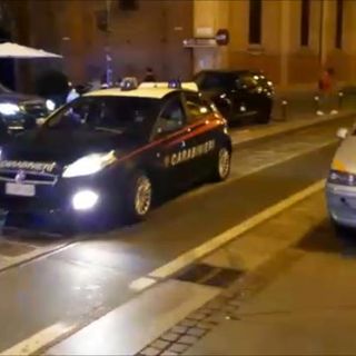 Notizie dal Piemonte. Torino: la droga viaggiava sul taxi, dentro una valigia con 50 chili di hashish: tre arresti