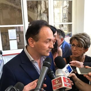 La Regione pronta a prorogare le restrizioni fino al 3 maggio: niente riapertura di librerie e cartolerie