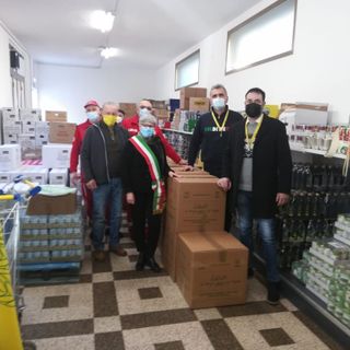Coldiretti Novara-Vco, consegnati all'Emporio dei Legami i pacchi per le famiglie bisognose