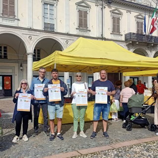 “Conservare i cibi in frigorifero”: vademecum distribuito al mercato di Campagna Amica