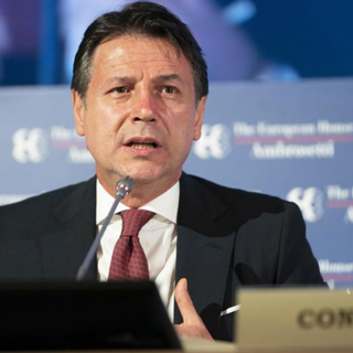 Il premier Conte: &quot;Non ci sarà più un lockdown generalizzato&quot;