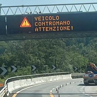 Dal Nord Ovest. Viaggiava ubriaco e in contromano, tragedia sfiorata sulla Torino-Aosta