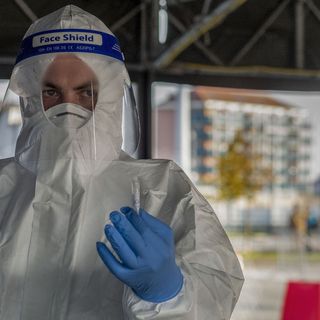 Covid, tornano a salire i ricoveri in Piemonte: +12, di cui due in terapia intensiva