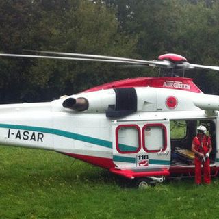Scontro auto-moto a Pray, centauro trasportato a Novara con l'elisoccorso