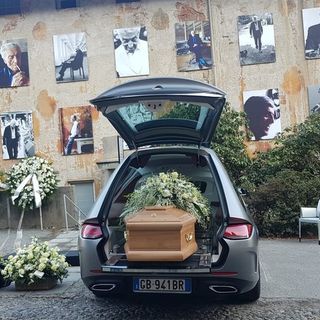 Addio “Signor Nino” Cerruti, il tributo dei dipendenti al Lanificio