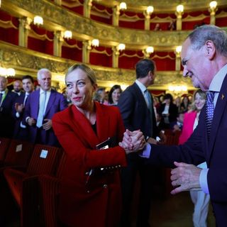 Meloni a Torino: &quot;Città unica, Cavour ispirazione&quot;