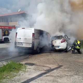 Invorio, a fuoco un autofurgone