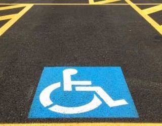 Nuovi stalli per la sosta disabili nei punti strategici del centro città