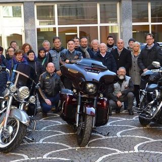 Donazione benefica dei 'Motociclisti del mercoledì' all'ARCA Onlus e alla Gazza Ladra