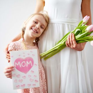 Trecate celebra la Festa della mamma con un omaggio speciale e un incontro dedicato alle famiglie