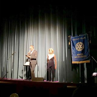 Grande successo per l'iniziativa benefica “Diamo luce ai sogni” promossa dal Rotary Club Novara San Gaudenzio in occasione del 5° anniversario di fondazione: raccolti 10.000 euro