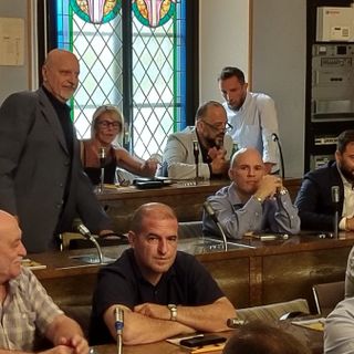 Novara, surroghe e nuovi volti in consiglio