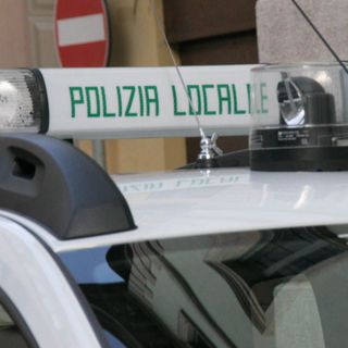 Denunciato giovane per sparo di fuochi d'artificio in piazza Martiri